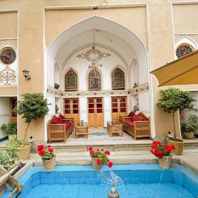 تور اصفهان اقامتگاه سنتی