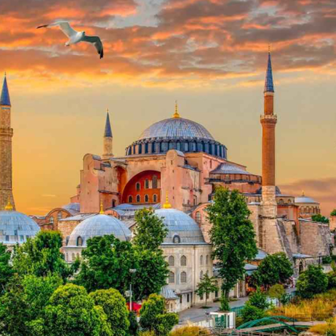 تور استانبول 4 شب پرواز ماهان - دی 1404